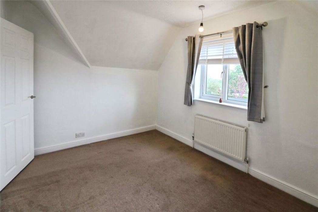 Property image 8 of 16