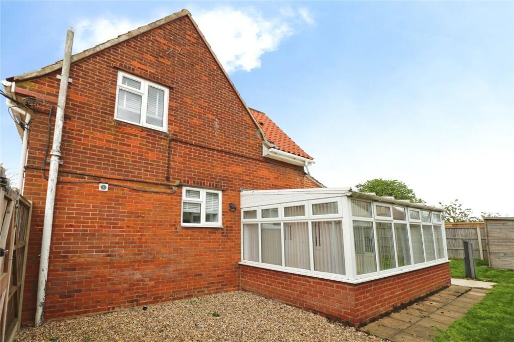 Property image 9 of 16