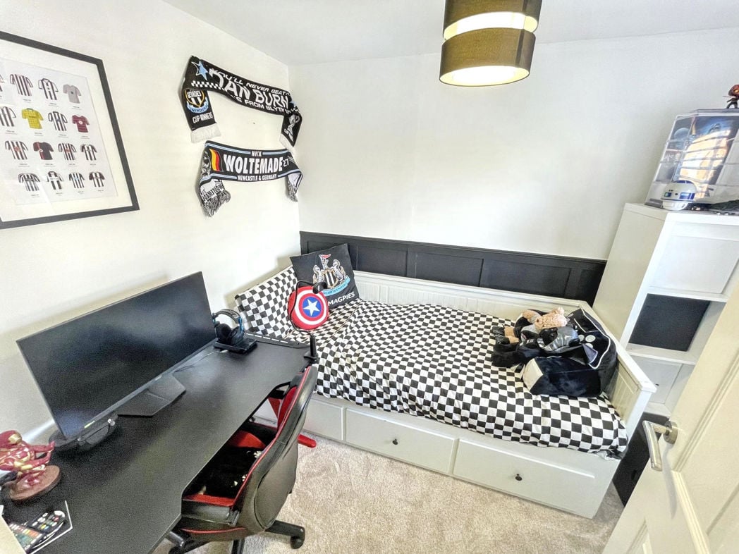 Property image 10 of 11