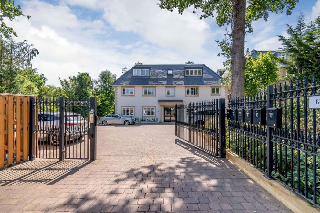 Property image 1 of 9