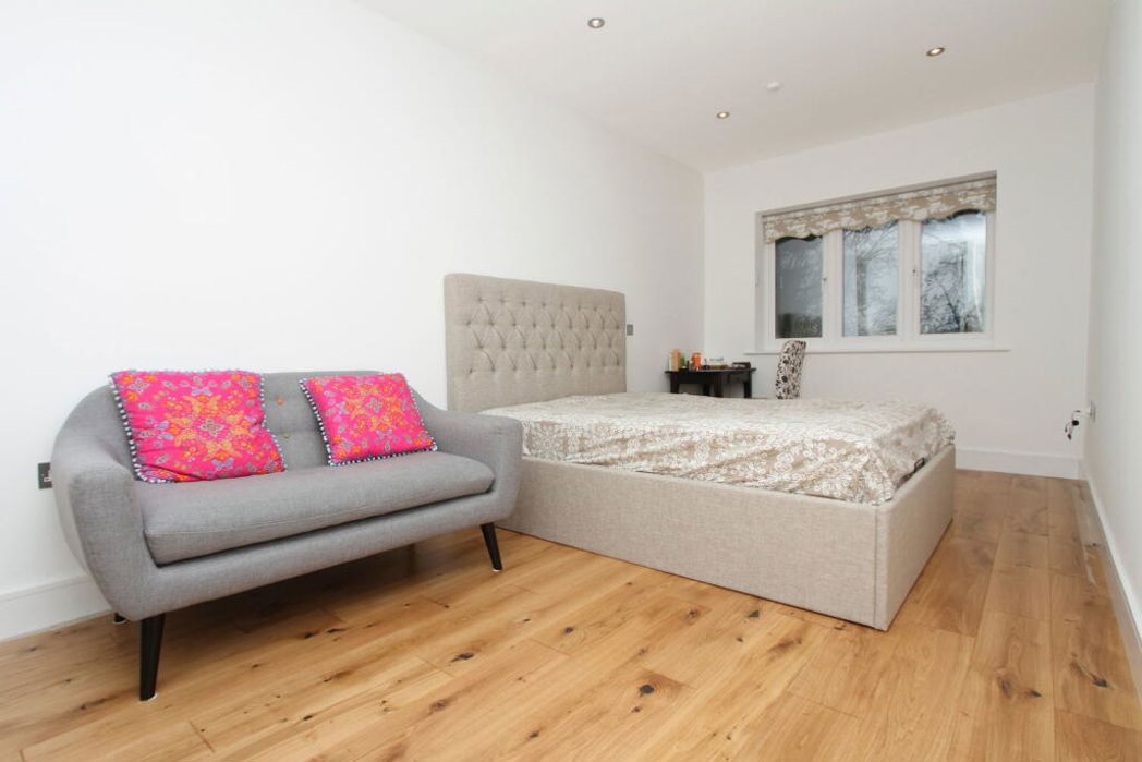 Property image 7 of 9