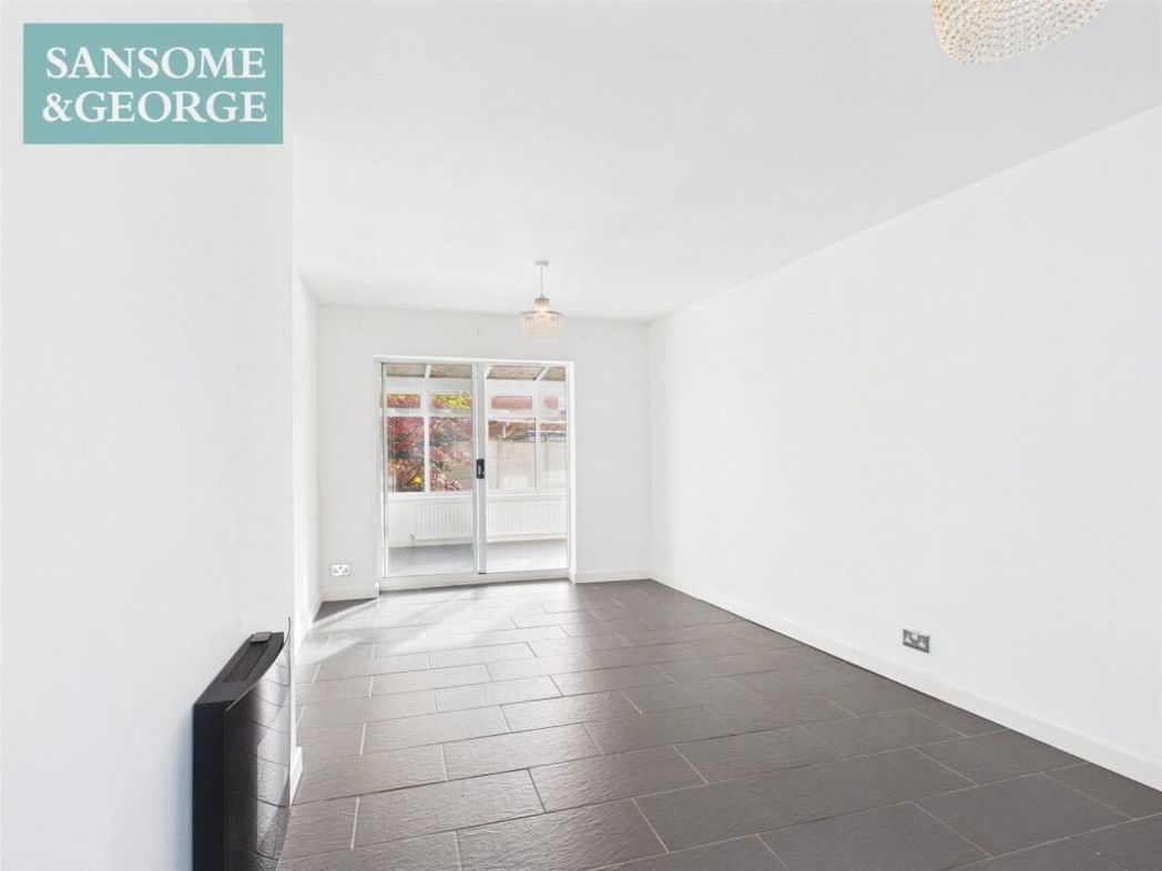 Property image 6 of 20
