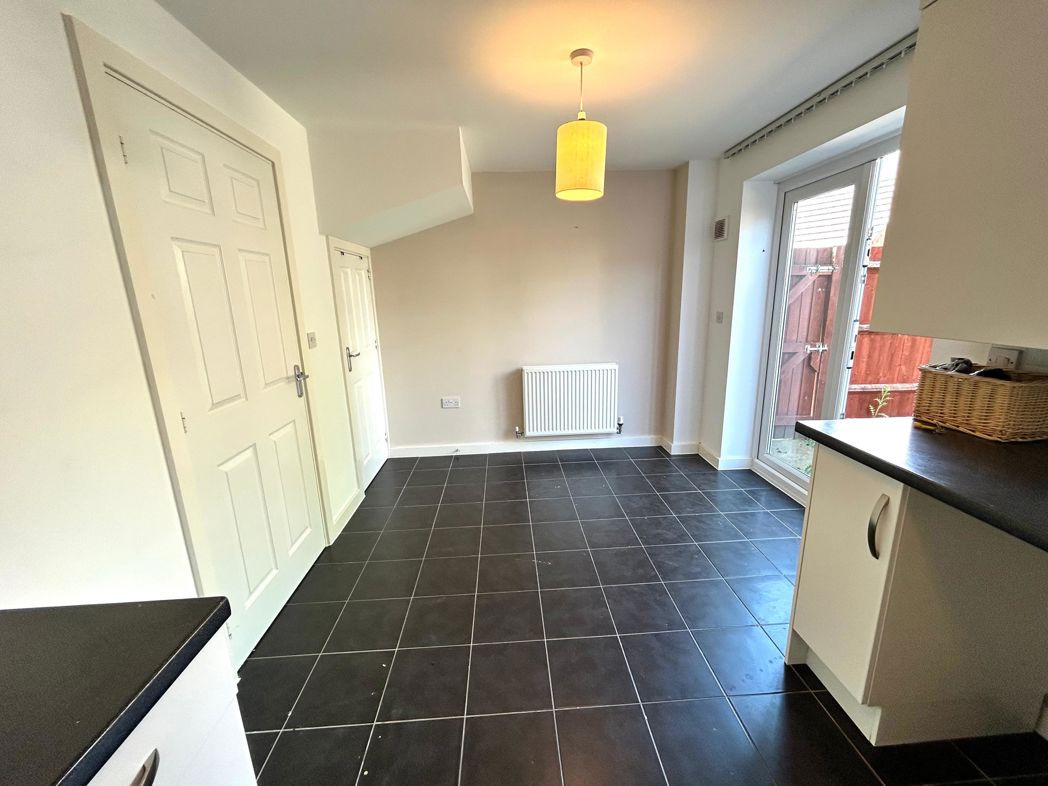 Property image 4 of 16