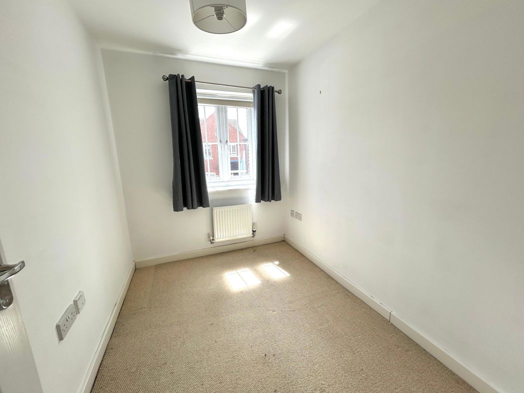 Property image 11 of 16