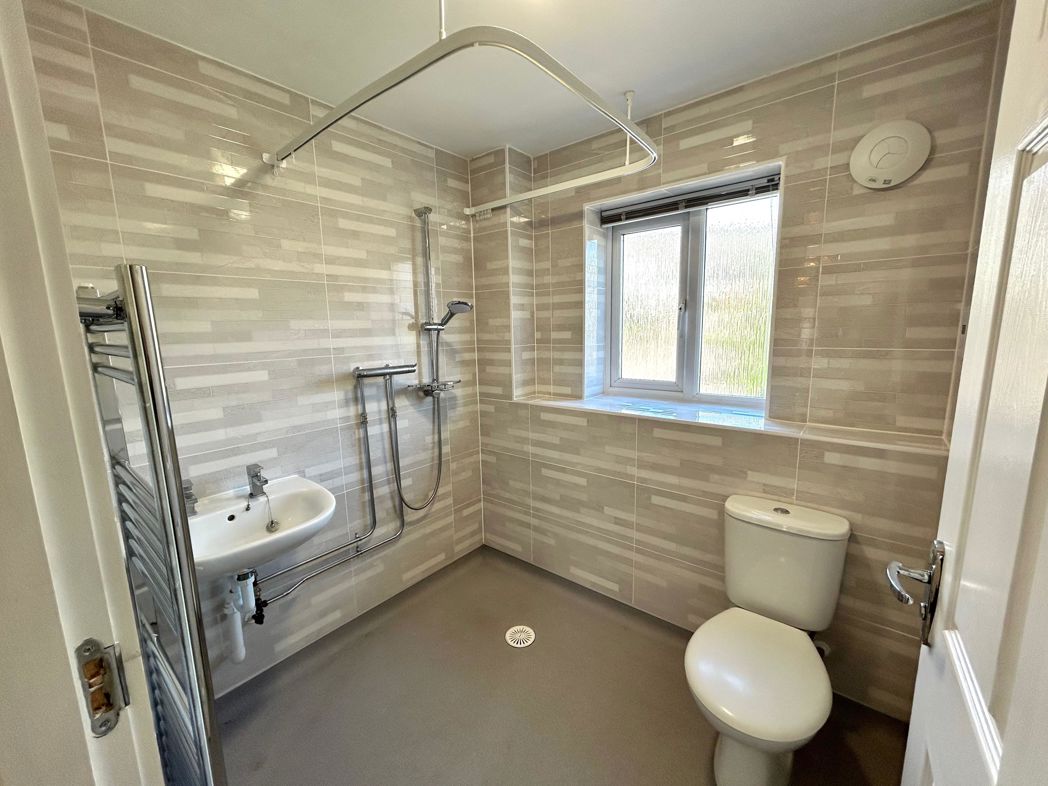 Property image 12 of 16