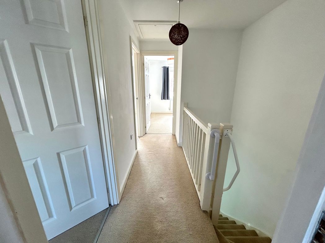 Property image 8 of 16