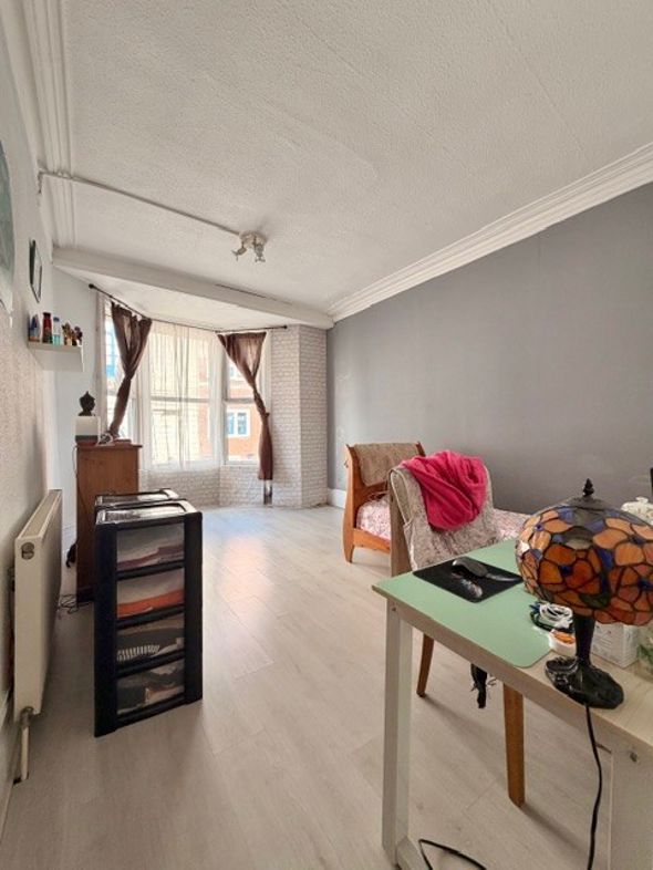 Property image 14 of 22