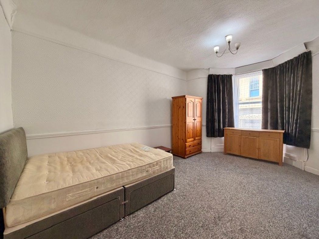 Property image 16 of 22