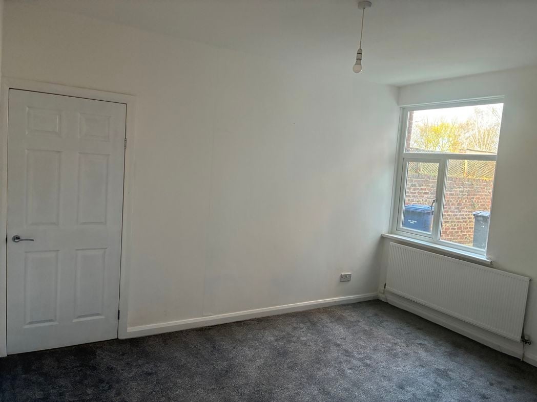 Property image 4 of 15