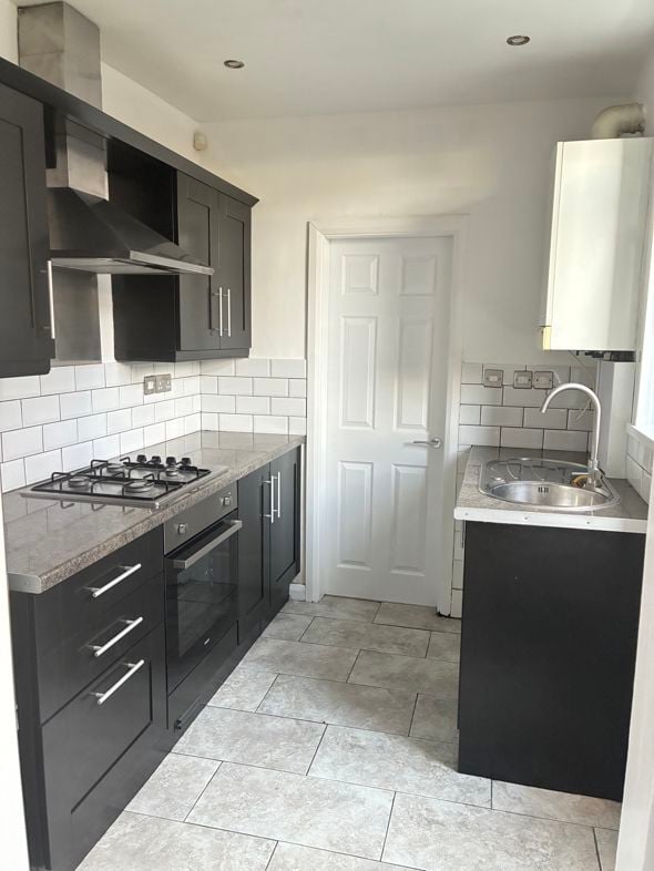 Property image 5 of 15