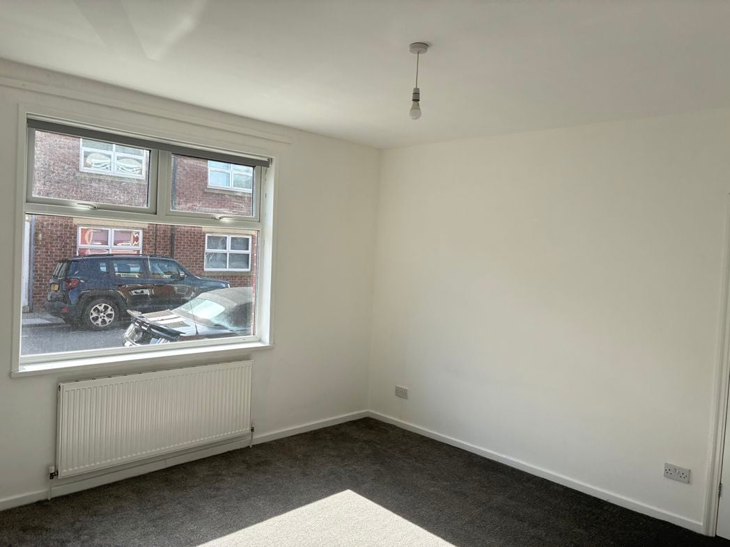 Property image 8 of 15