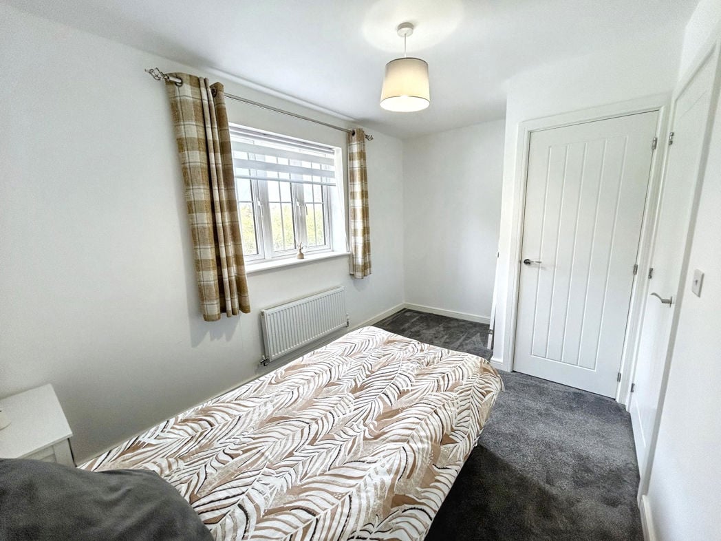 Property image 7 of 9