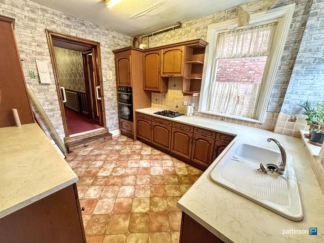 Property image 7 of 18