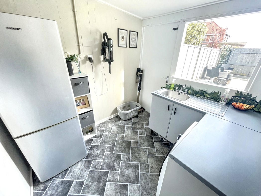 Property image 7 of 13