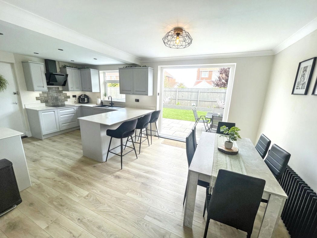 Property image 3 of 15