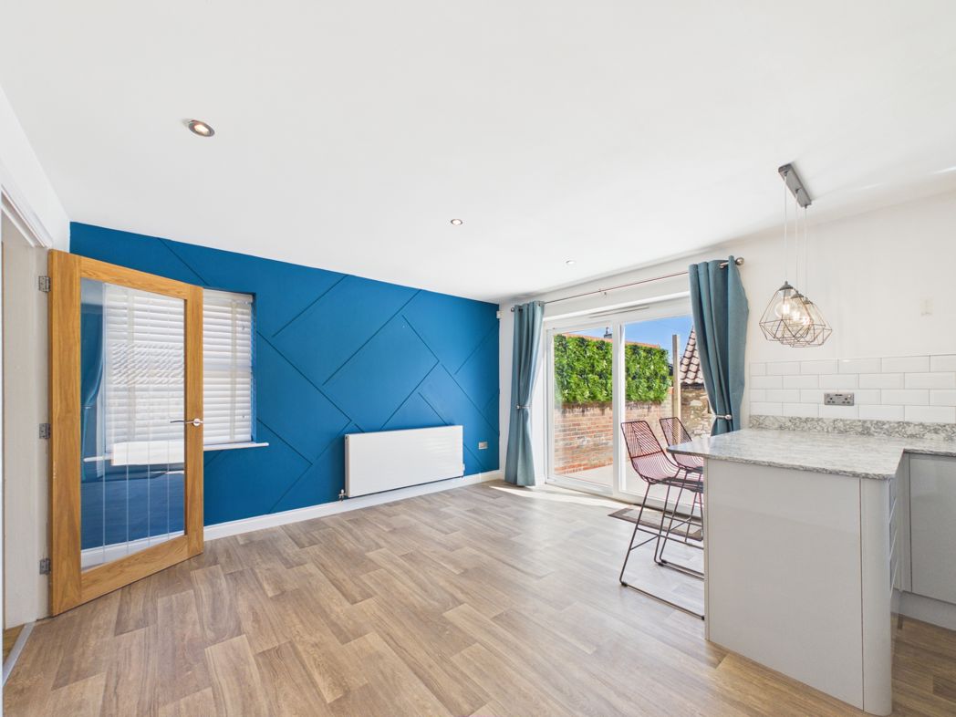 Property image 12 of 38