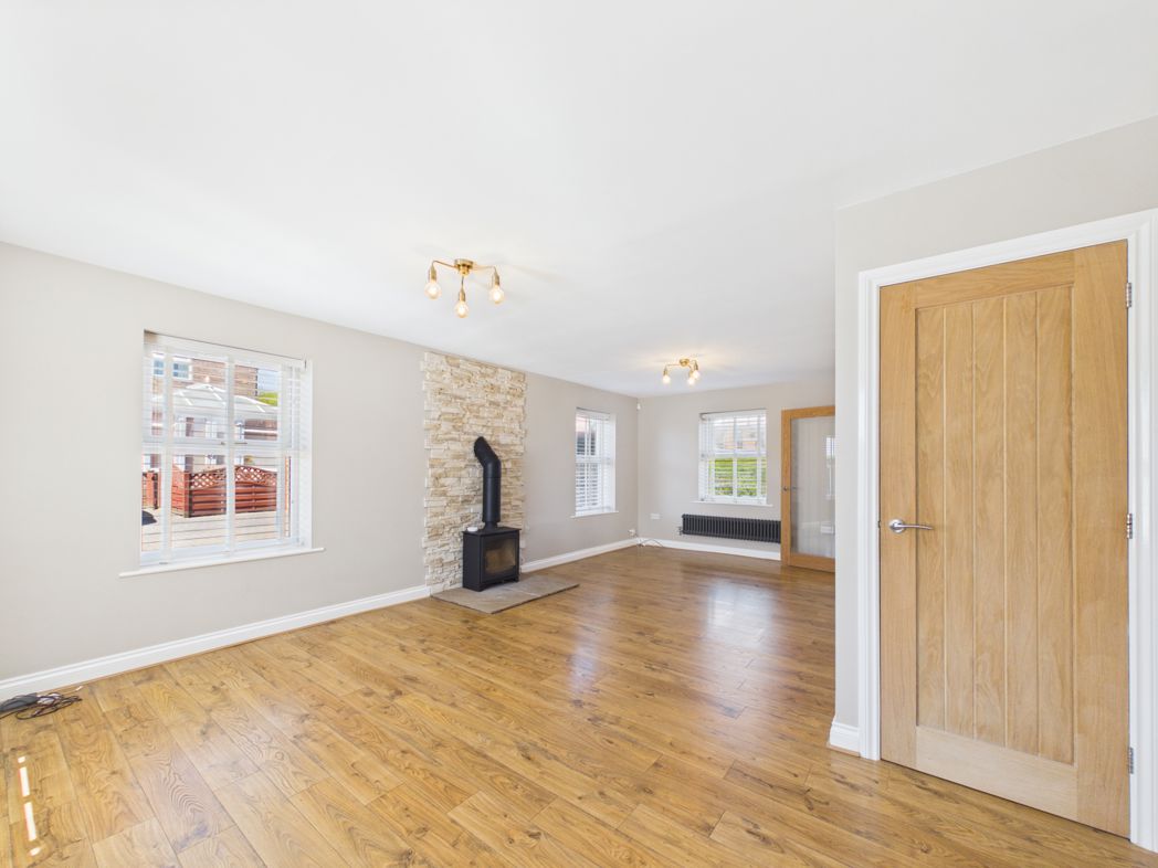 Property image 6 of 38