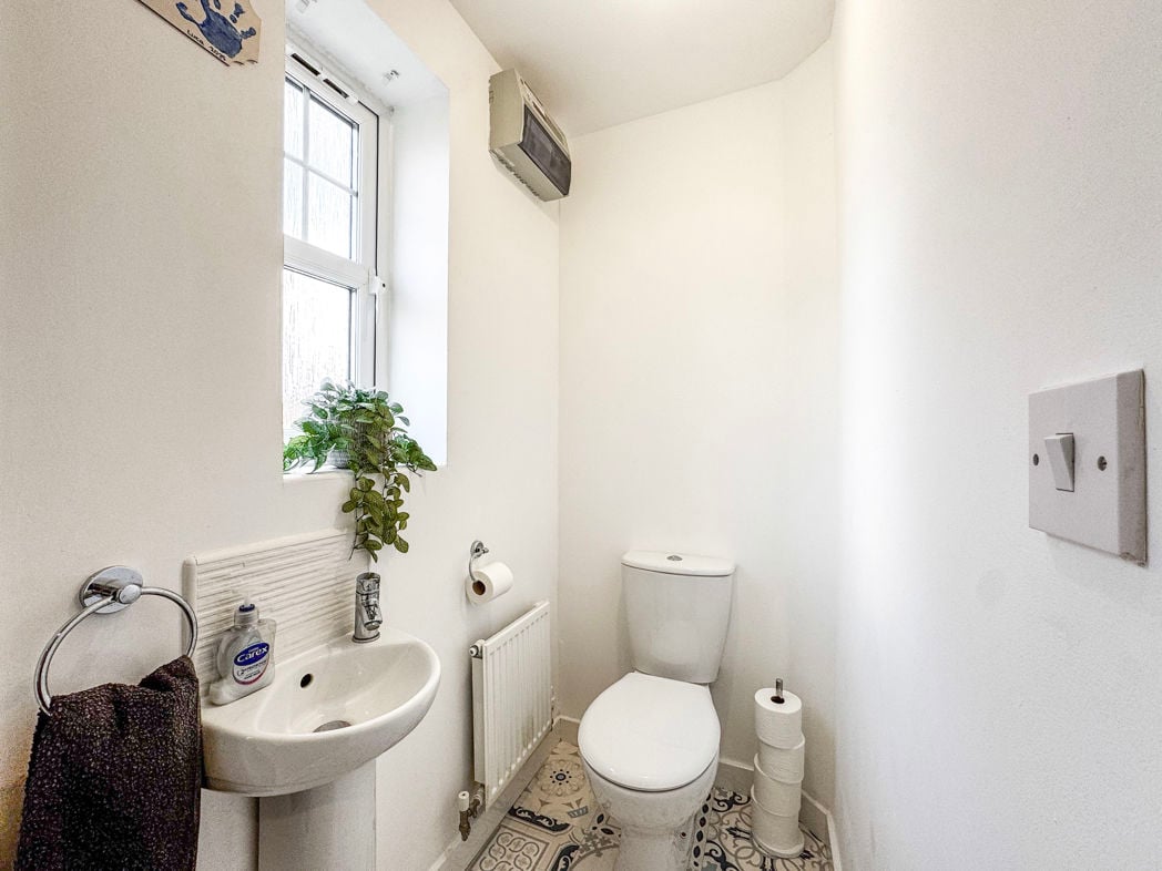 Property image 4 of 13