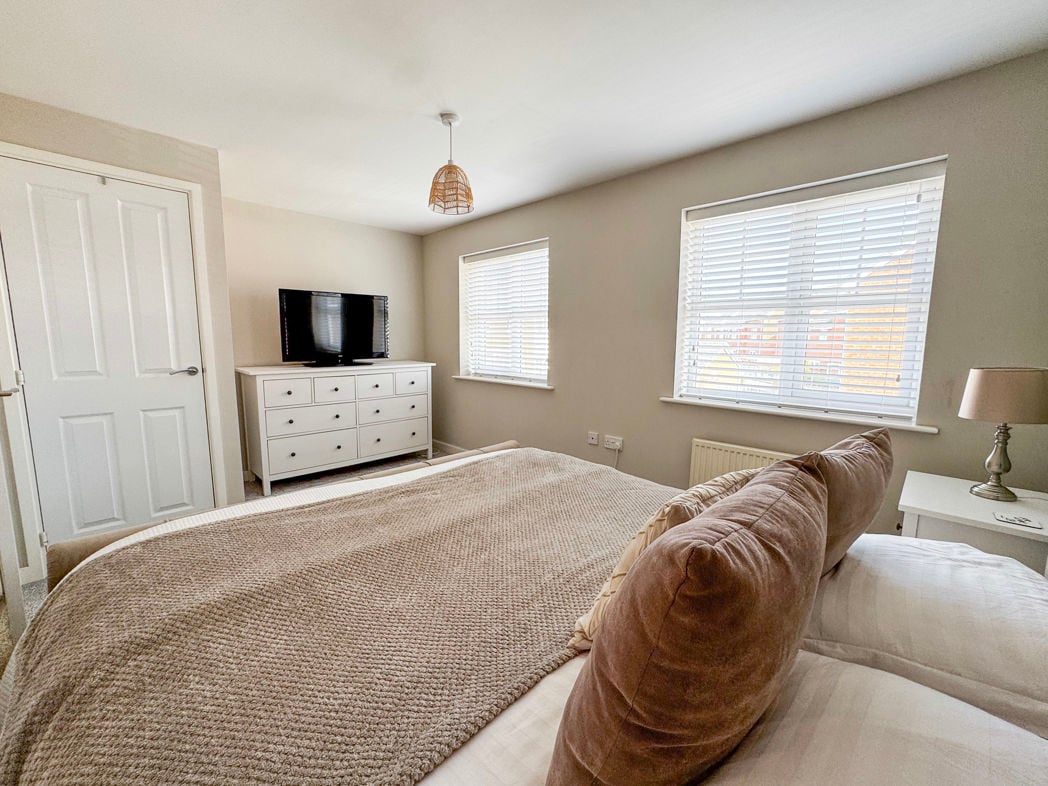 Property image 8 of 13
