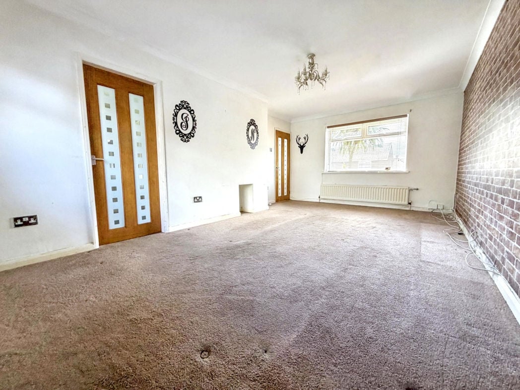 Property image 2 of 14