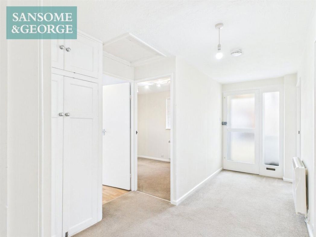 Property image 6 of 16
