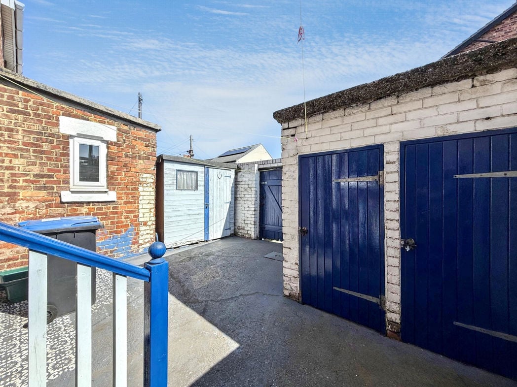 Property image 27 of 29