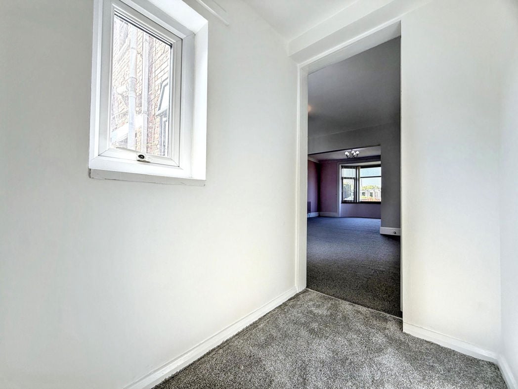 Property image 13 of 29