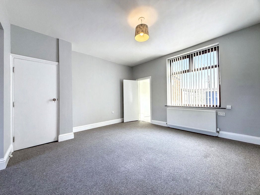 Property image 10 of 29