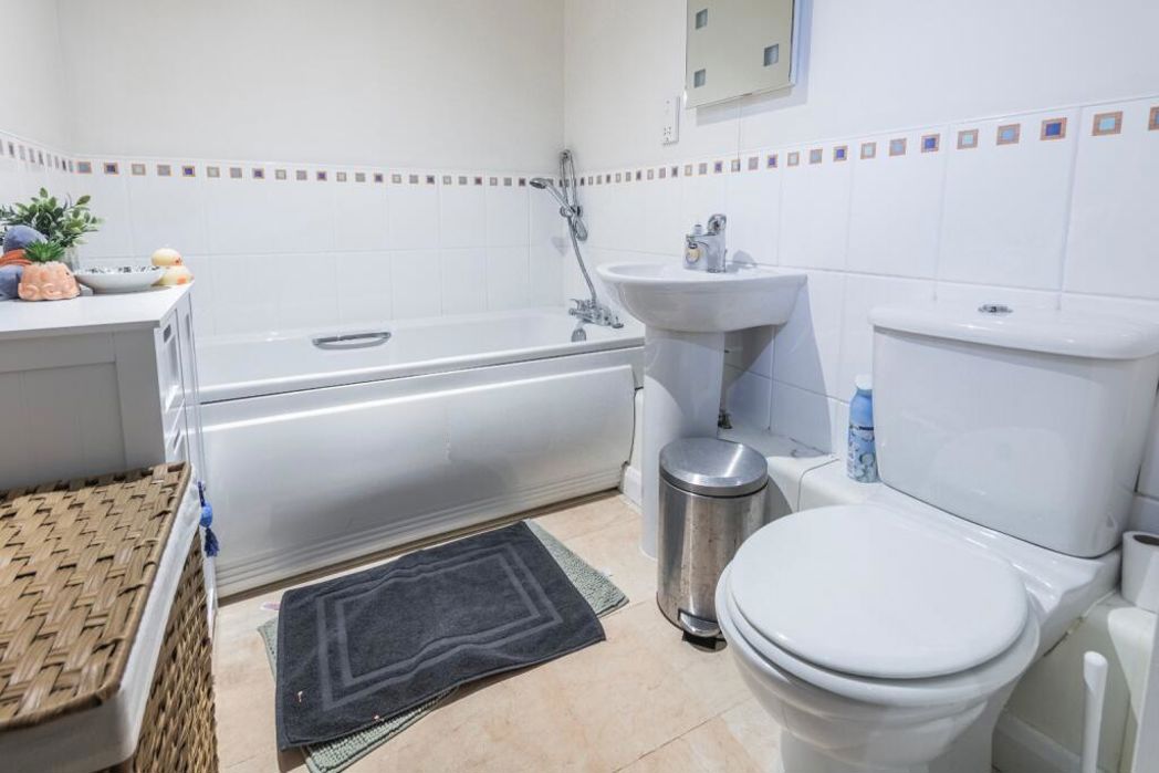 Property image 10 of 14
