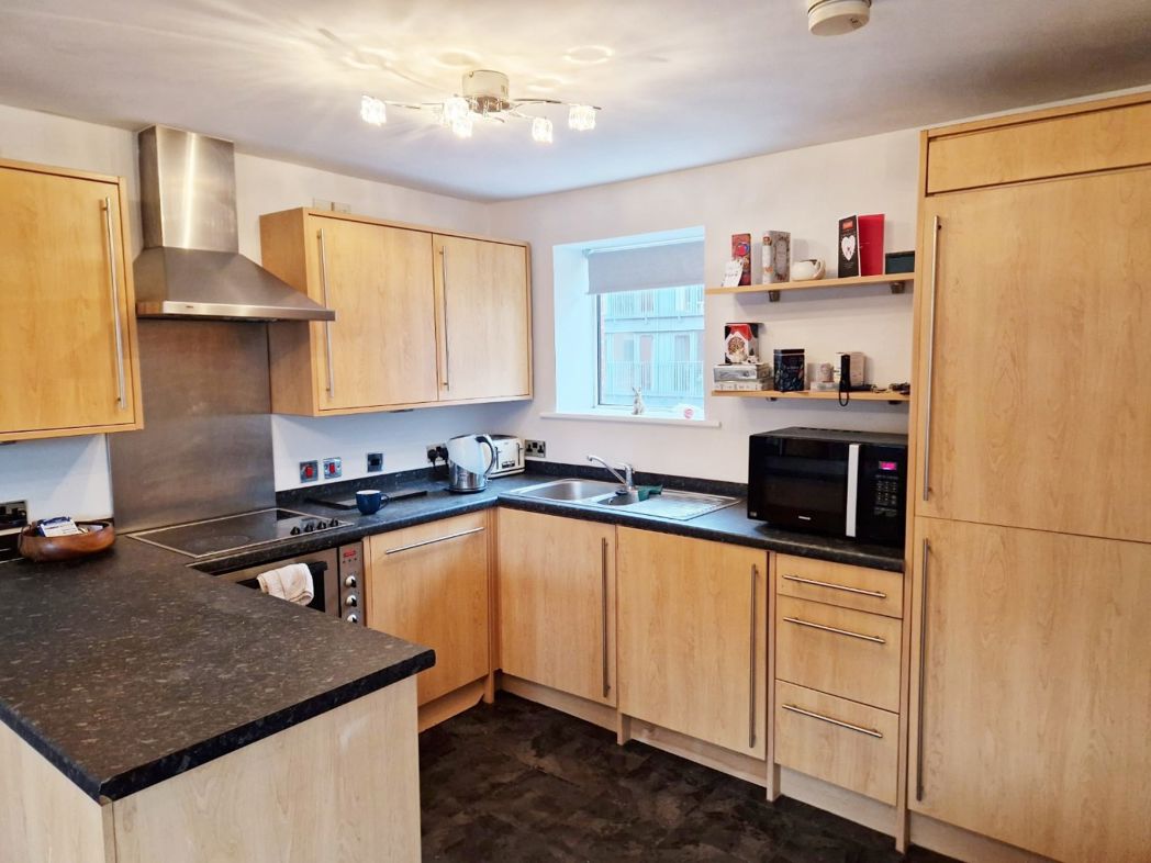 Property image 4 of 13