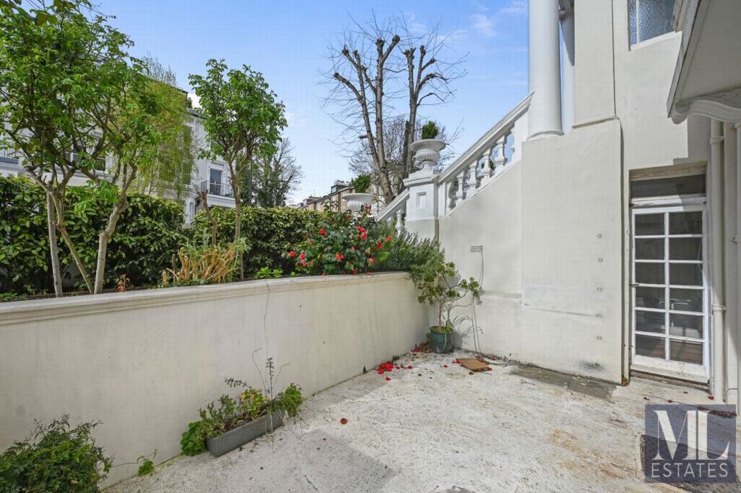 Property image 11 of 13