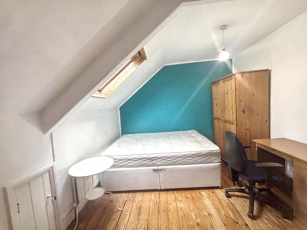 Property image 11 of 12