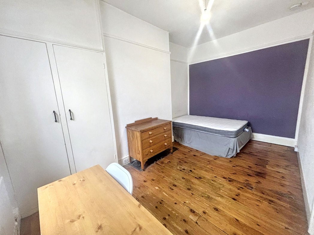 Property image 5 of 12