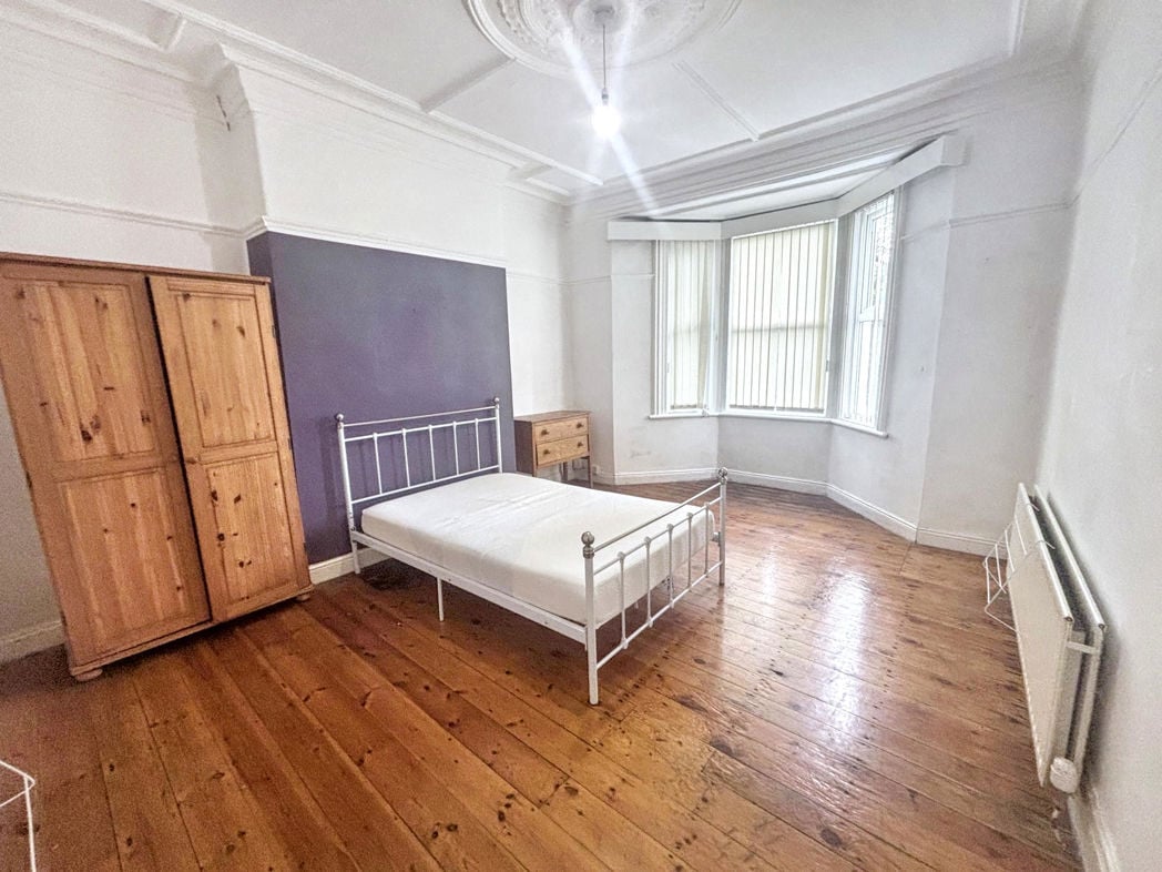 Property image 4 of 12