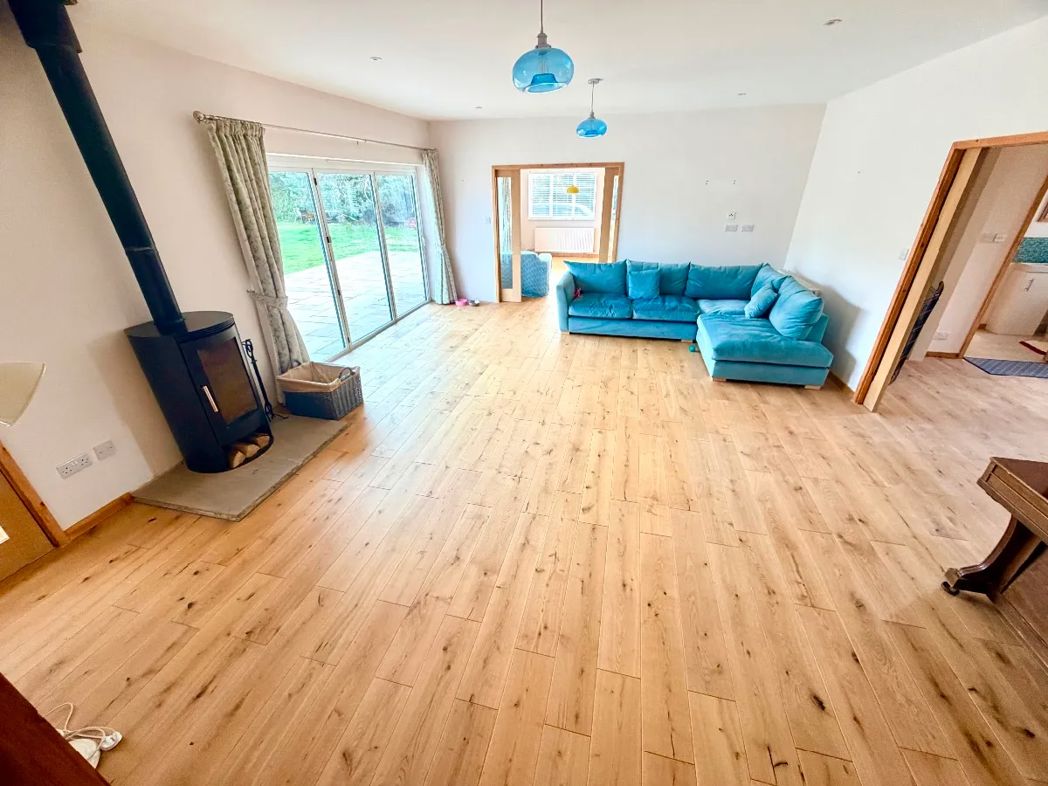 Property image 10 of 60