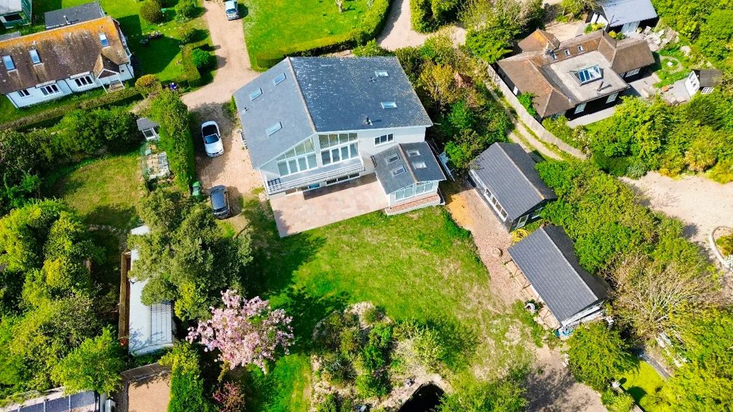 Property image 17 of 60