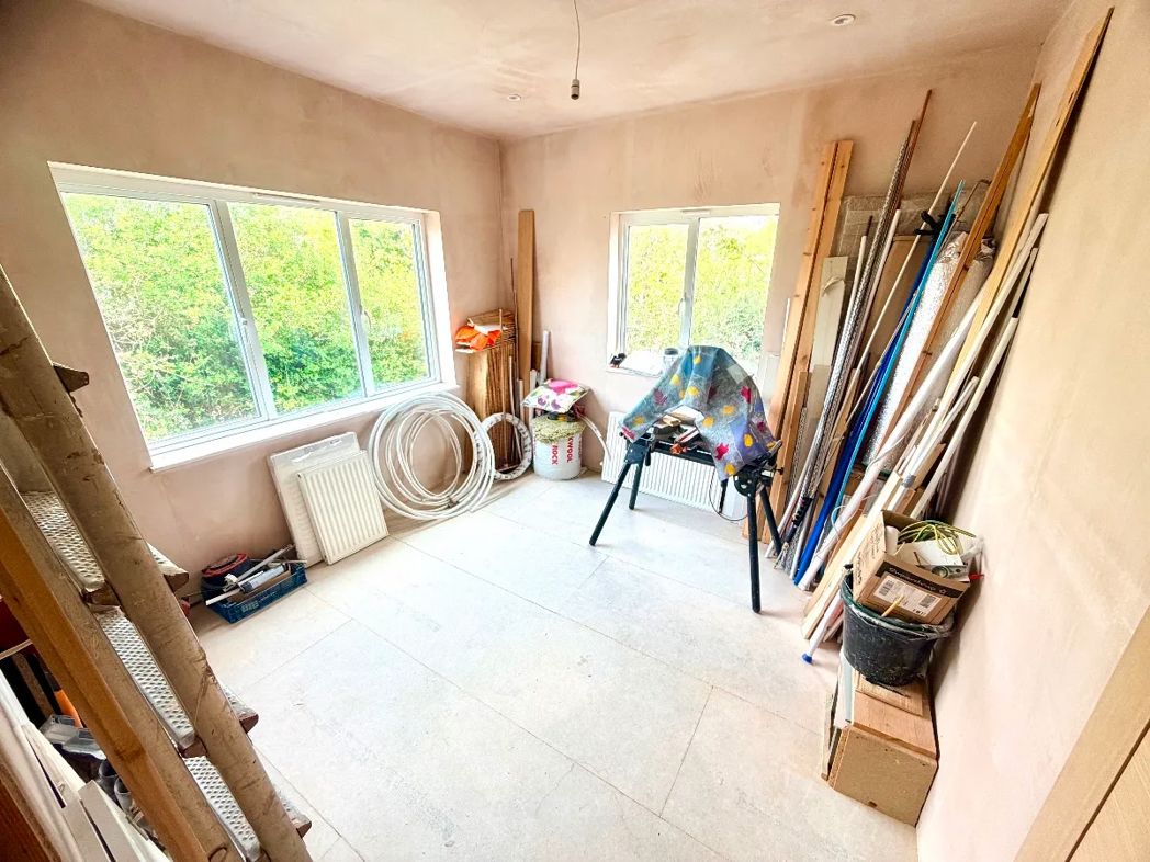 Property image 25 of 60