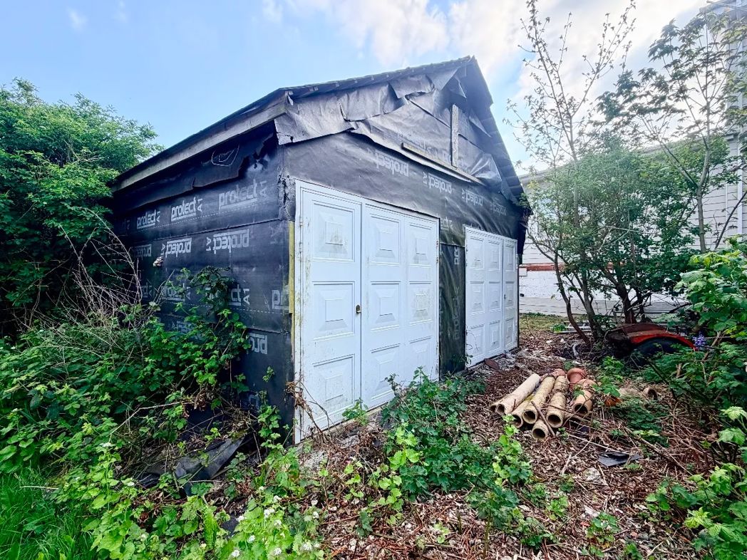 Property image 53 of 60