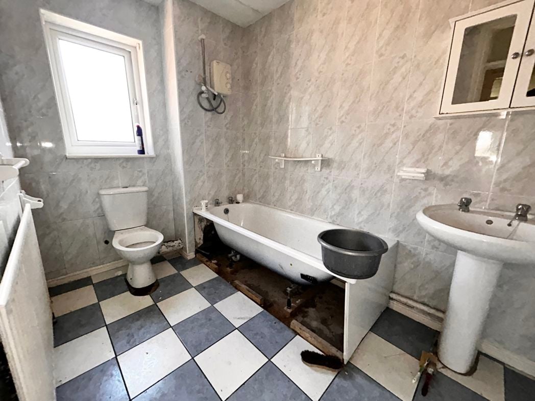 Property image 14 of 15
