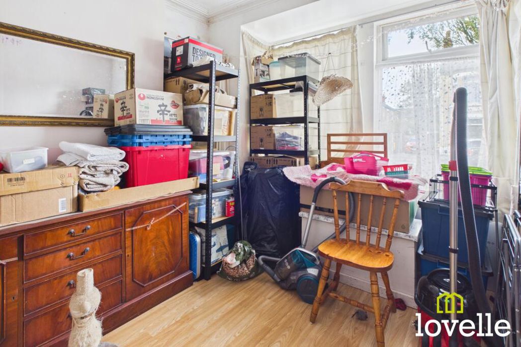 Property image 3 of 11