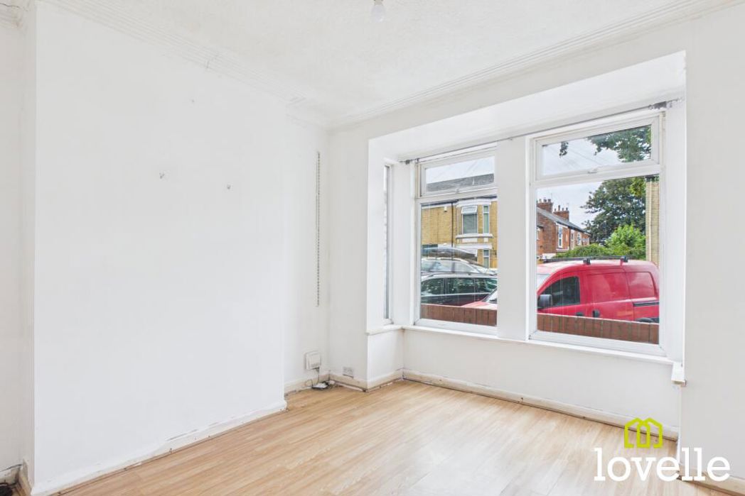 Property image 4 of 19