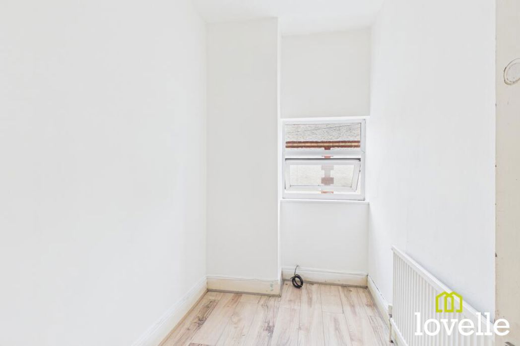 Property image 15 of 19