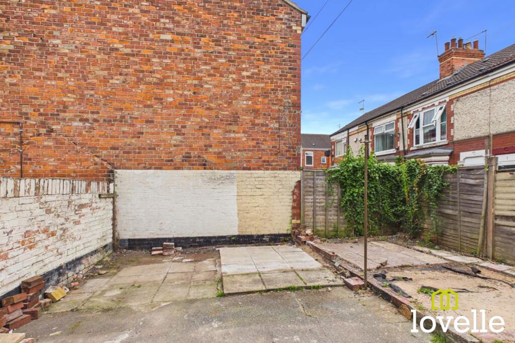 Property image 16 of 19