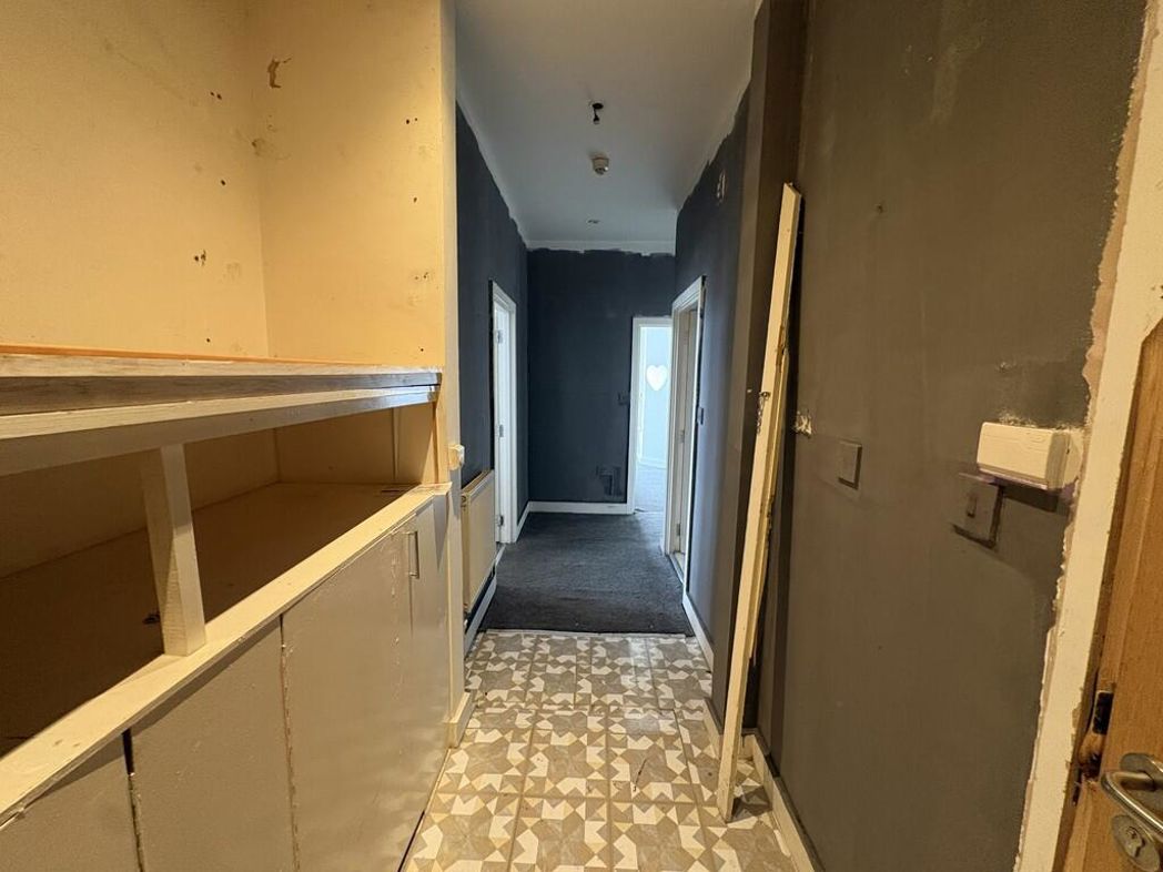 Property image 2 of 13