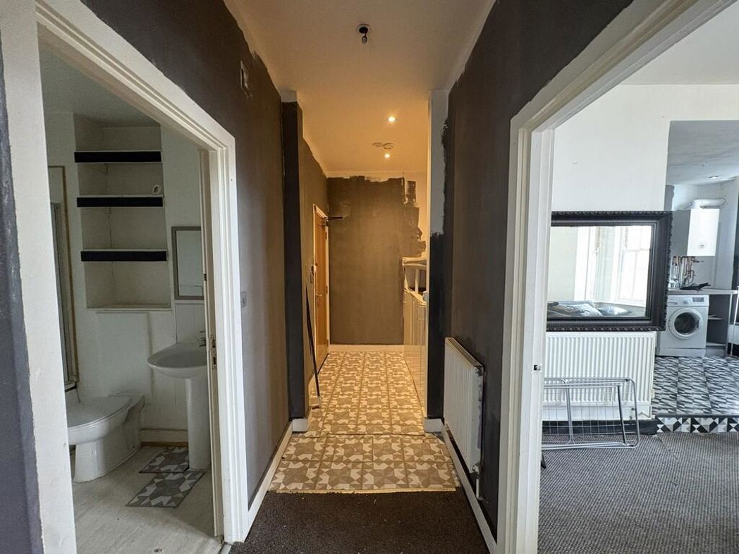 Property image 3 of 13