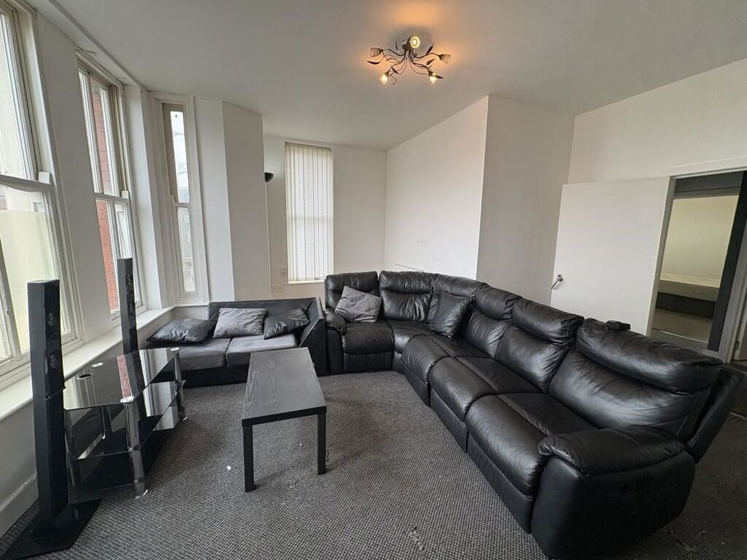 Property image 4 of 13