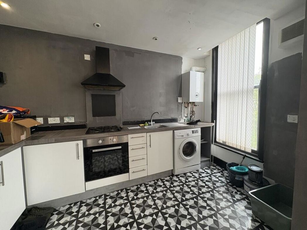 Property image 6 of 13