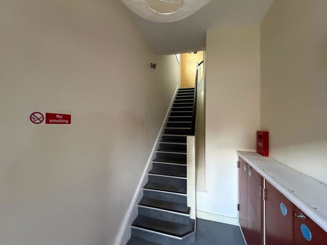 Property image 11 of 13