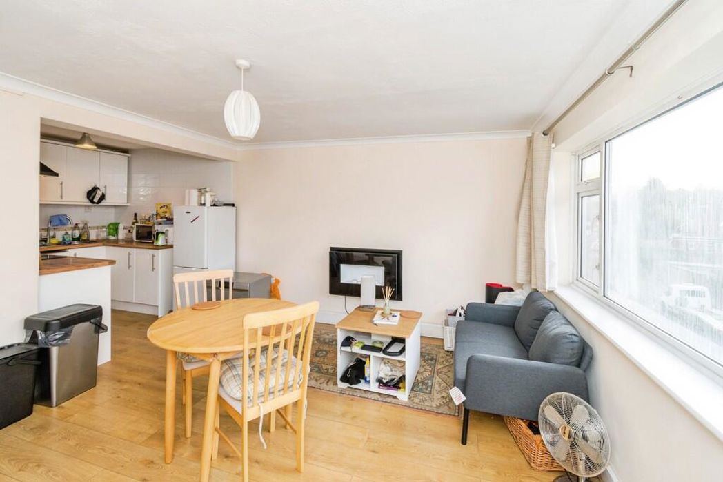Property image 6 of 15
