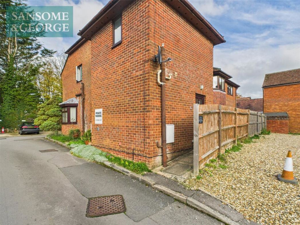 Property image 10 of 10